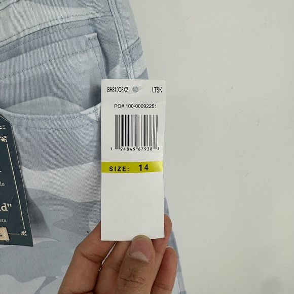 Democracy Absolution Camo Bermuda Shorts Womens 14 Blue Grey Stretch BH810Q8X2 - Picture 5 of 15